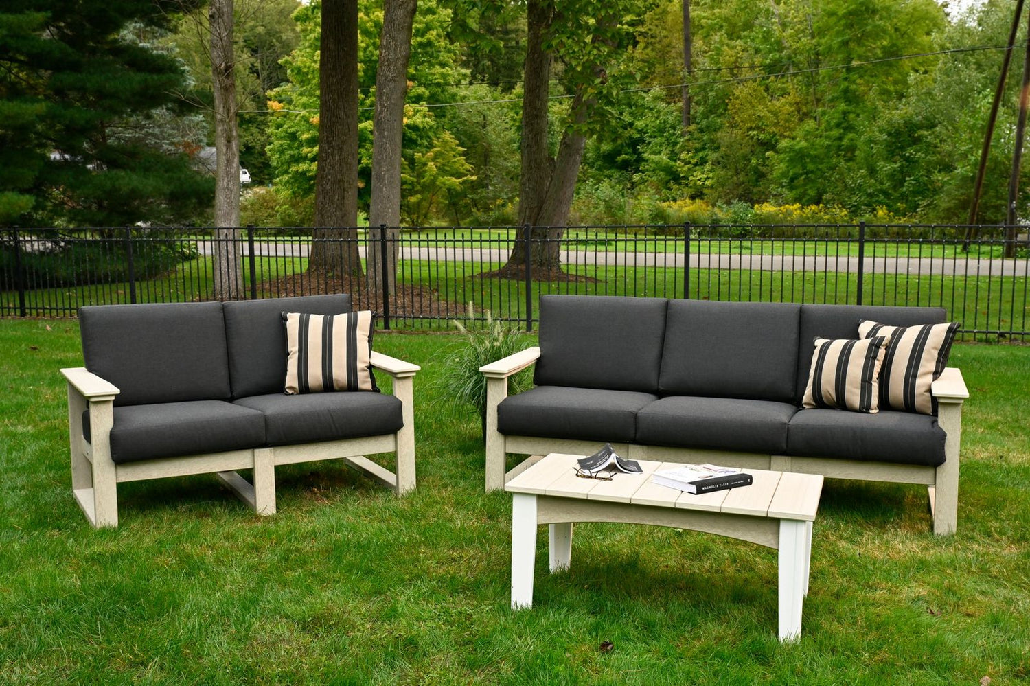 Backyard Lounge Retreat