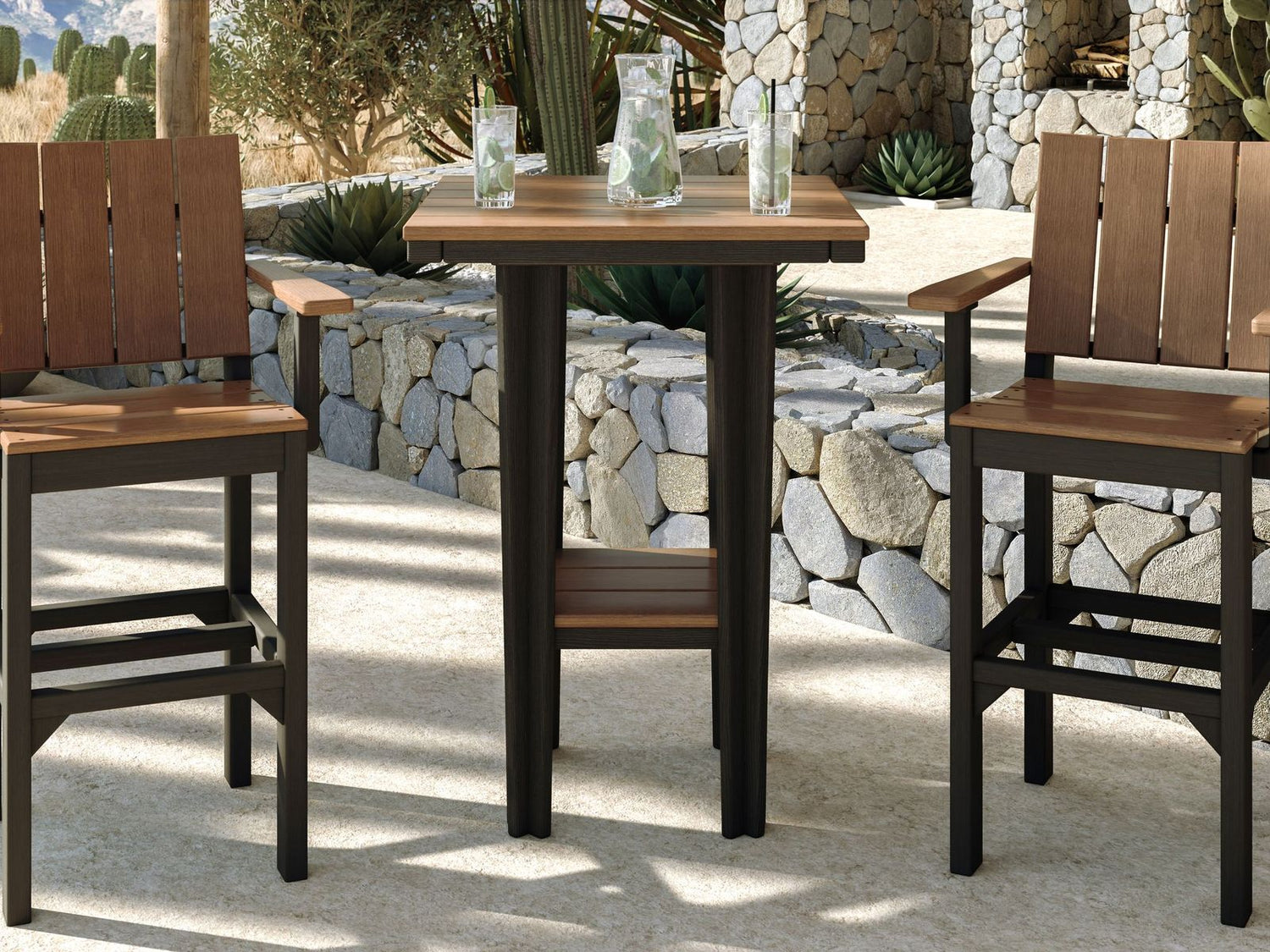 Intimate Outdoor Dining