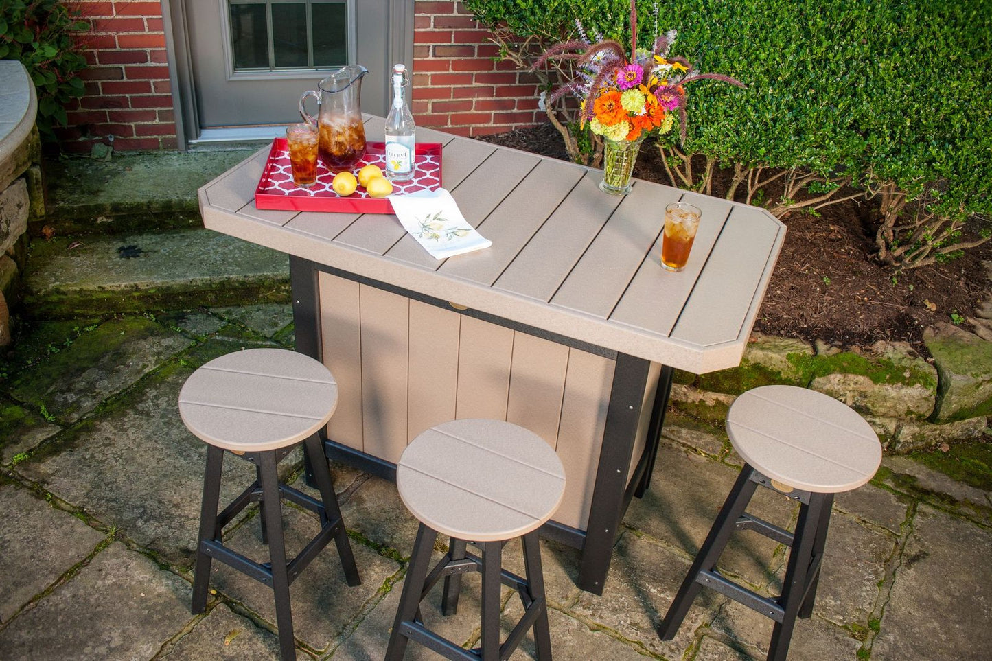 Serving Bar